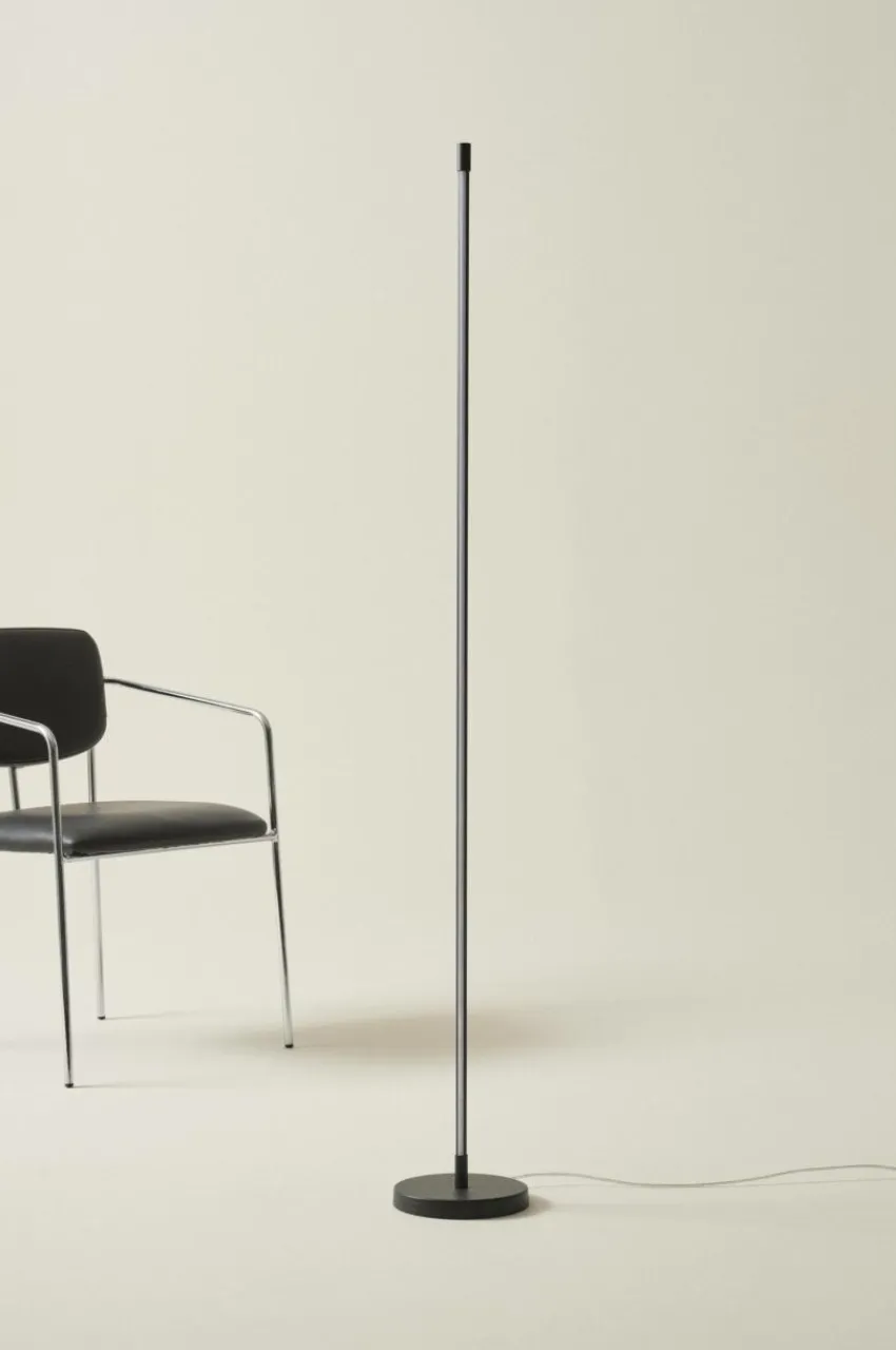 Golvlampor|Jotex ALISO Golvlampa LED Matt svart