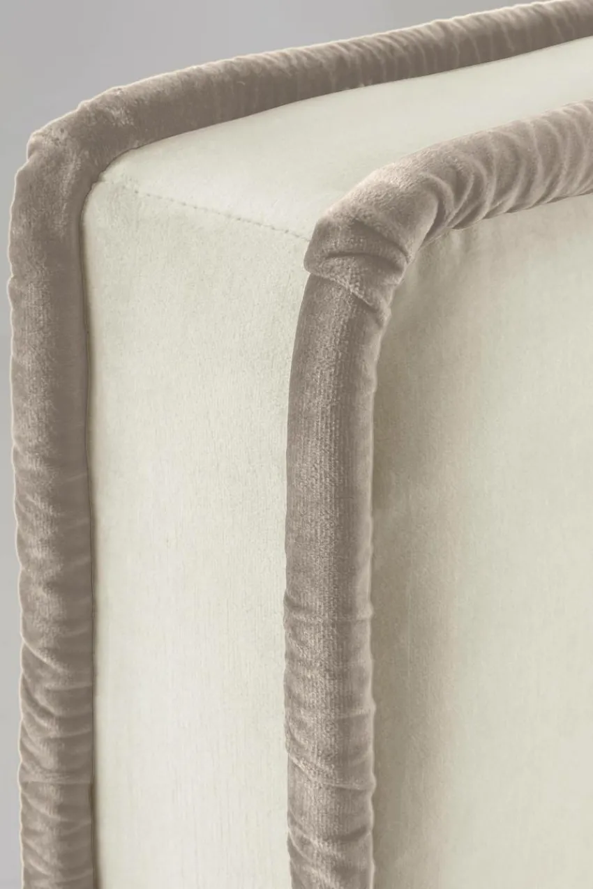 Sänggavlar|Jotex CLIFTON Sänggavel 120 Cm Naturvit/greige piping