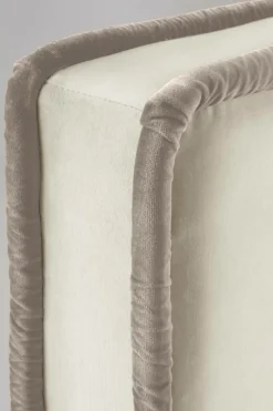 Sänggavlar|Jotex CLIFTON Sänggavel 160 Cm Naturvit/greige piping