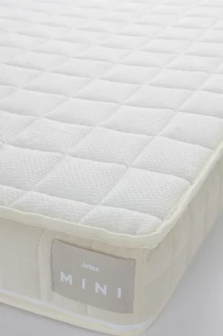 Barnsängkläder|Barnmöbler|Jotex DESCANSO Skummadrass Medium 60x120 Cm Vit