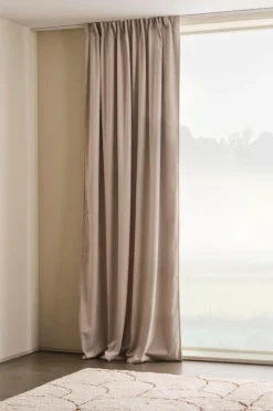 Sammetsgardiner|Multifunktionsgardiner|Jotex ELSIE Mörkläggningsgardin - 1 Längd Beige