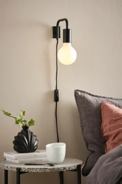Vägglampor|Jotex ENGLAND Vägglampa Svart