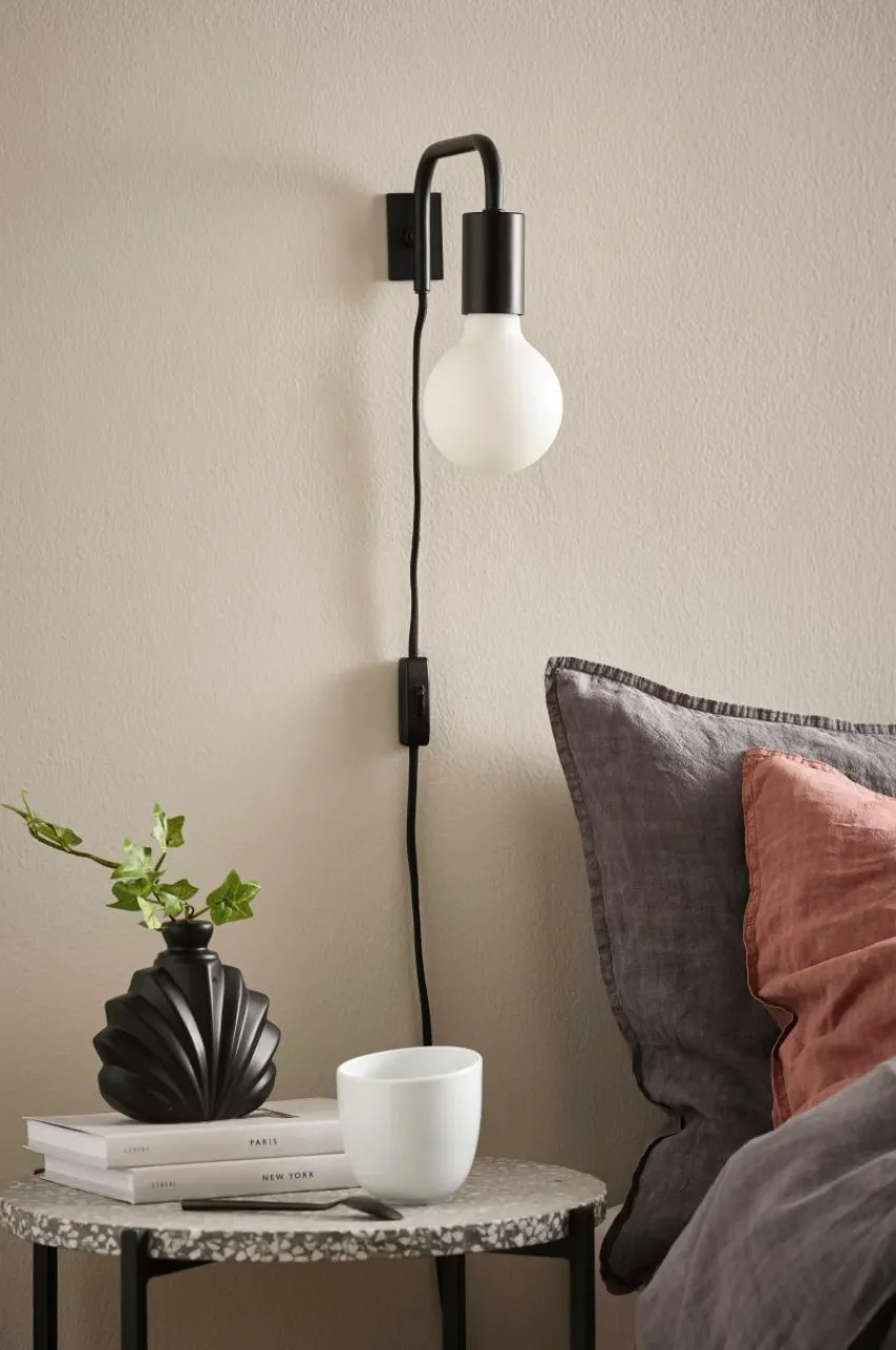 Vägglampor|Jotex ENGLAND Vägglampa Svart