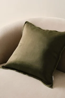 Prydnadskuddar & Fodral|Julkuddar & Julplädar|Jotex GEMMA Kuddfodral 50x50 Cm Olivgrön