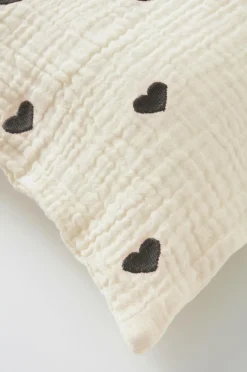 Barnsängkläder|Jotex HEARTS BABY örngott 35x28 Cm - Ekologisk Vit/svart