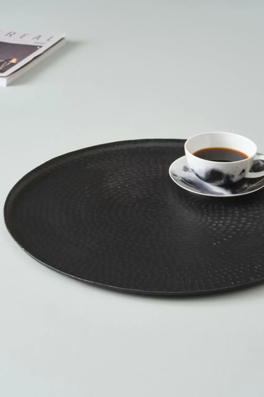 Brickor & Serveringsfat|Jotex INALI Bricka ø 50 Cm Svart