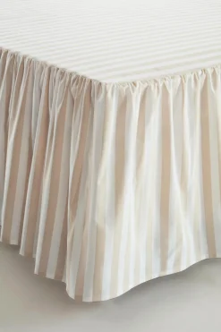 Sängkappor|Jotex KAYO Sängkappa Med Volang Beige/vit