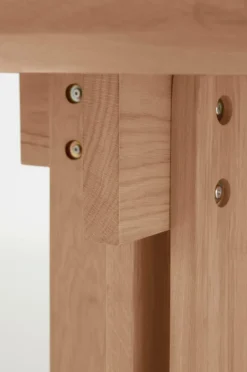 Bord|Jotex KUNGSHOLMEN Runt Matbord ø 130 Cm Ljus ek