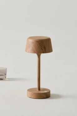 Bordslampor|Jotex LEDA Portabel Lampa Träfärgad