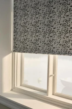 Barngardiner|Rullgardiner|Jotex LETICIA Rullgardin - Höjd 140 Cm Grå