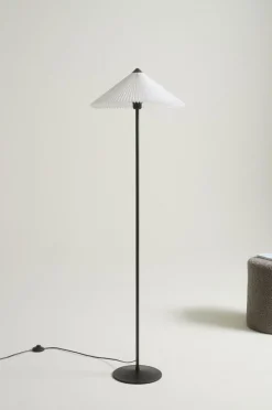 Golvlampor|Jotex LORI Golvlampa Svart