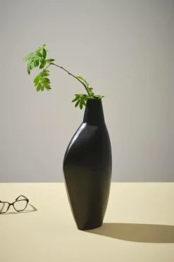 Vaser|Jotex MARGOT Vas - Höjd 43 Cm Mattsvart