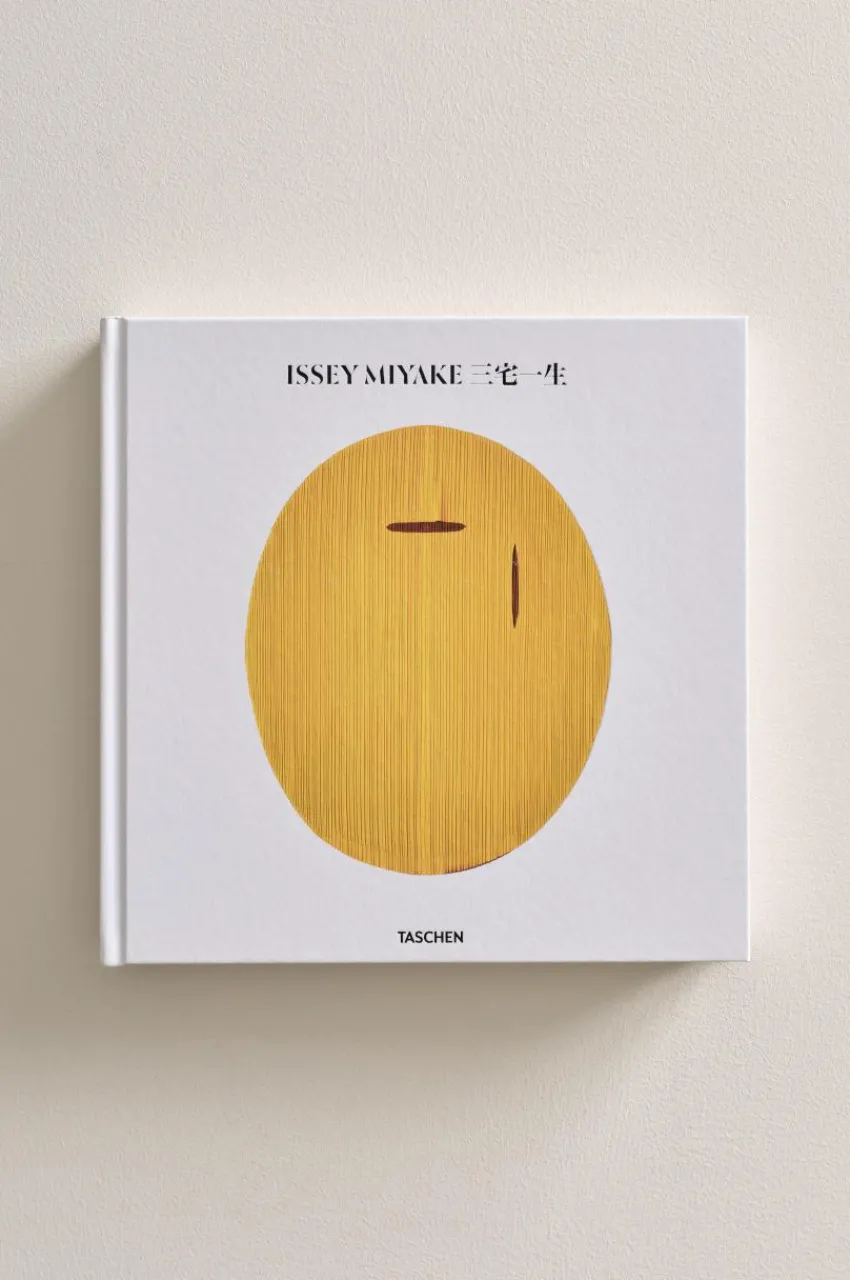 Prydnadssaker|Jotex MIYAKE,2nd EDITION Coffee Table Bok Yellow