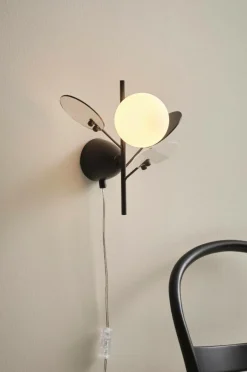 Vägglampor|Jotex PETAL Vägglampa Svart
