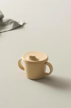 Koppar & Muggar|Barndekoration|Jotex SASSEN Mugg Med Piplock Gul
