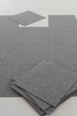 Trappstegsmattor|Dörrmattor|Jotex SIERRA TILE Textilplatta Heltäckningsmatta 20-pack Ljusgrå