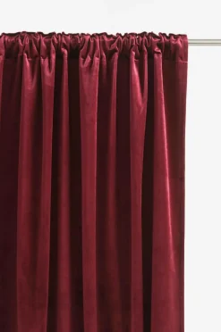 Julgardiner|Sammetsgardiner|Jotex SIMONE Multifunktionsgardin 1 Längd - Extra Bred Vinröd